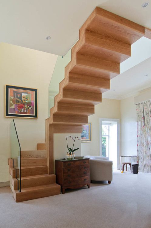 Slabless Sawtooth Concrete Staircase